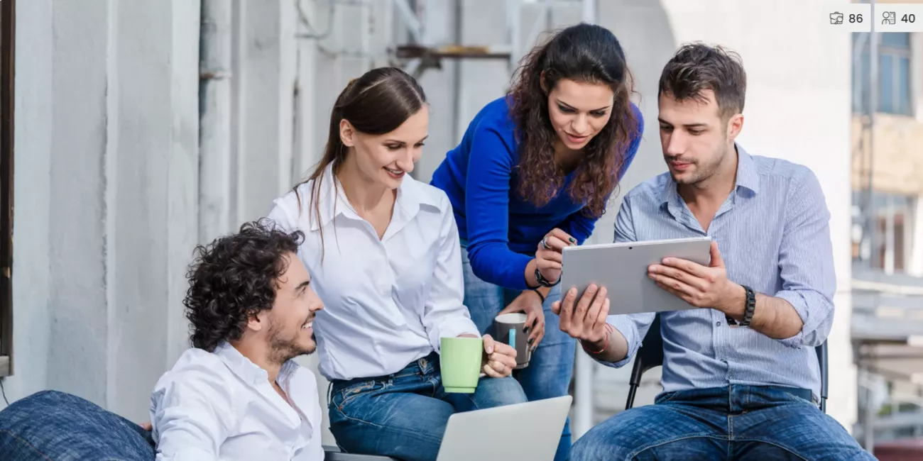 Young people with the tablet